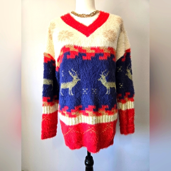 J.NNA Fuzzy Cozy Reindeer Pattern Sweater - Red, Blue, Cream. Relaxed Fit Small - Picture 1 of 10